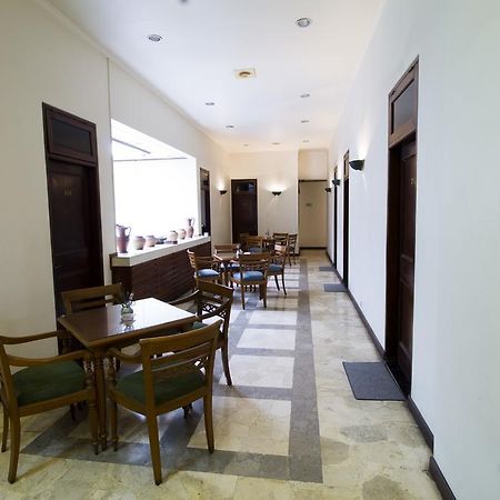 Reddoorz @ Dago Hotel Bandung Ngoại thất bức ảnh