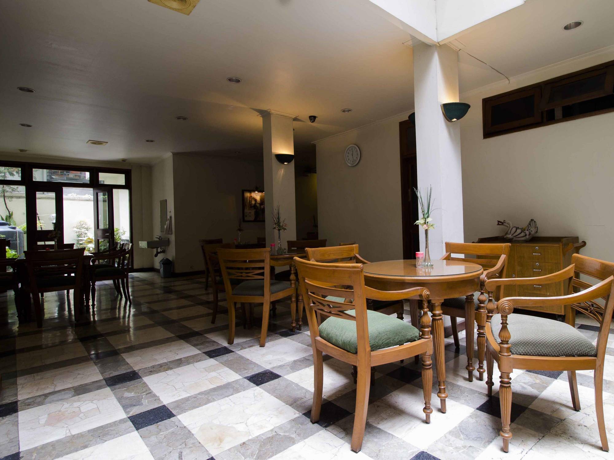 Reddoorz @ Dago Hotel Bandung Ngoại thất bức ảnh