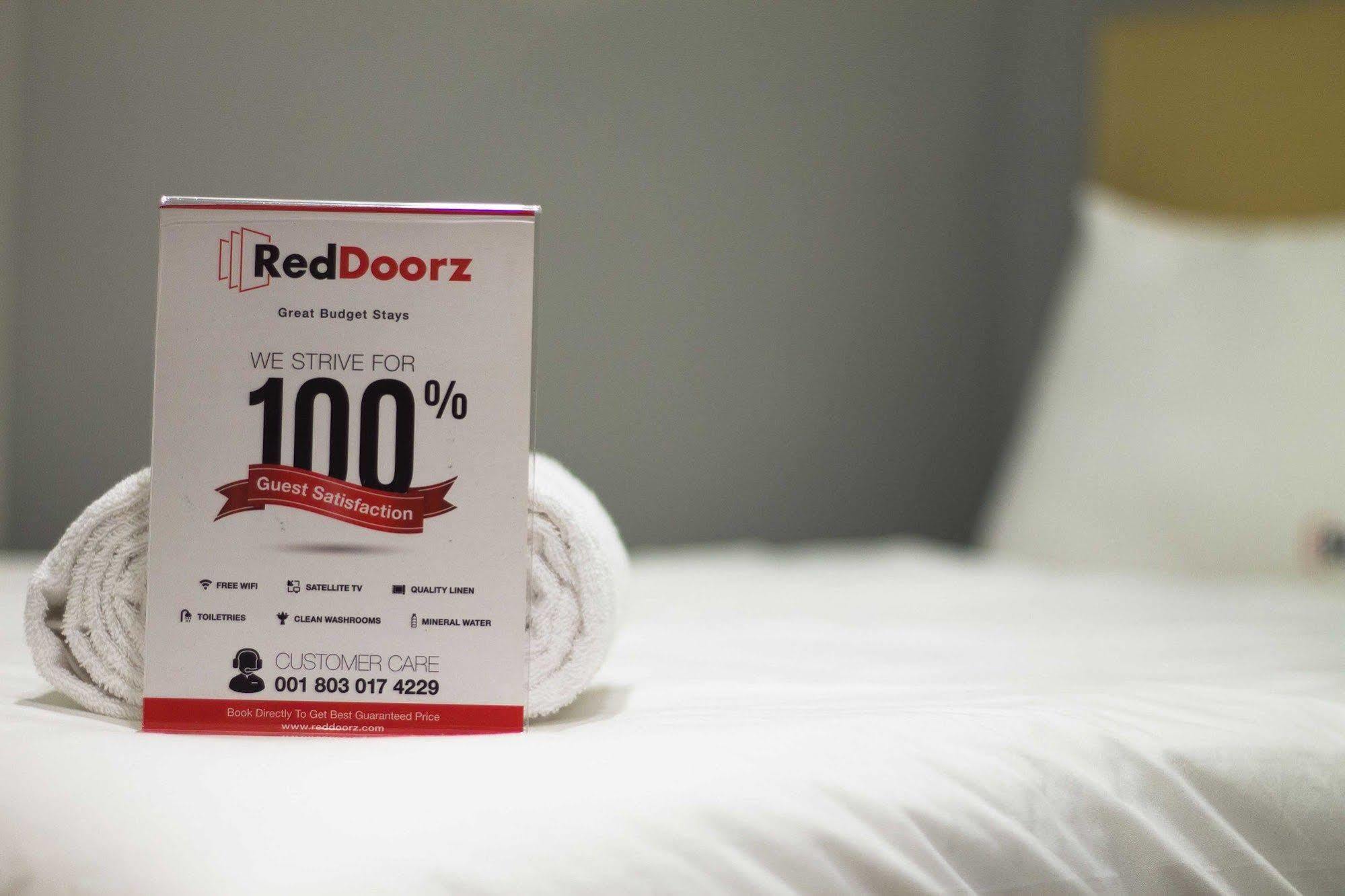 Reddoorz @ Dago Hotel Bandung Ngoại thất bức ảnh